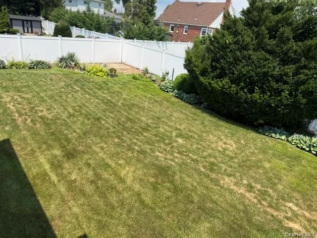 276 N Lewis Avenue, Lindenhurst, NY 11757
