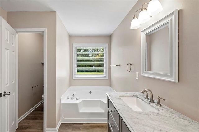 6020 Aderhold Way, Alpharetta, GA 30004