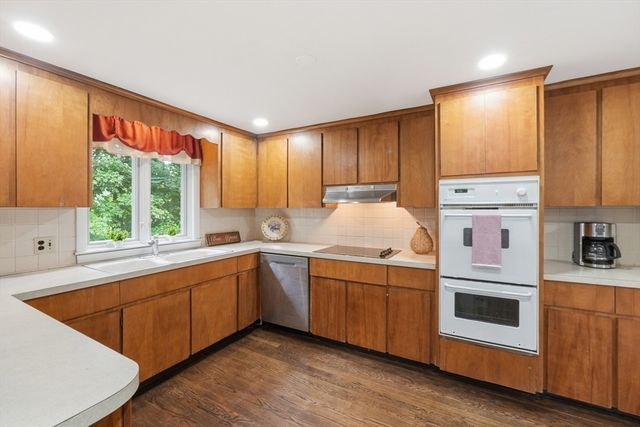 7 Cherry Ridge Road, Acton, MA 01720