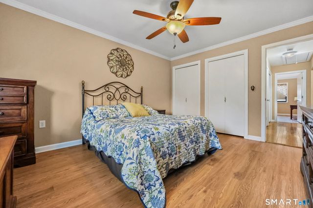 469 Asbury Ridge 469, Shelton, CT 06484