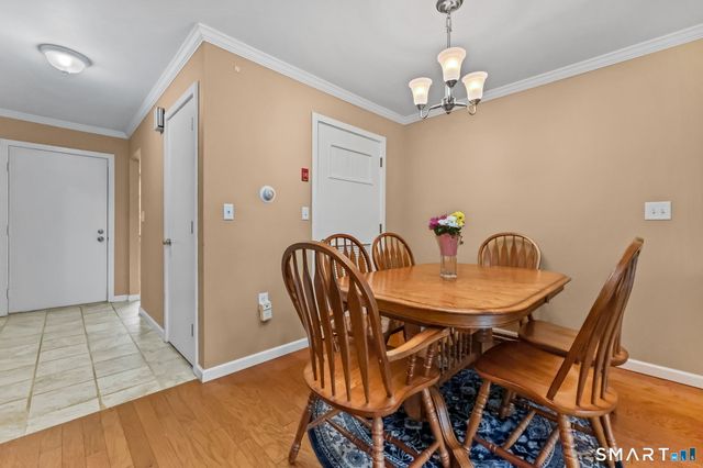 469 Asbury Ridge 469, Shelton, CT 06484