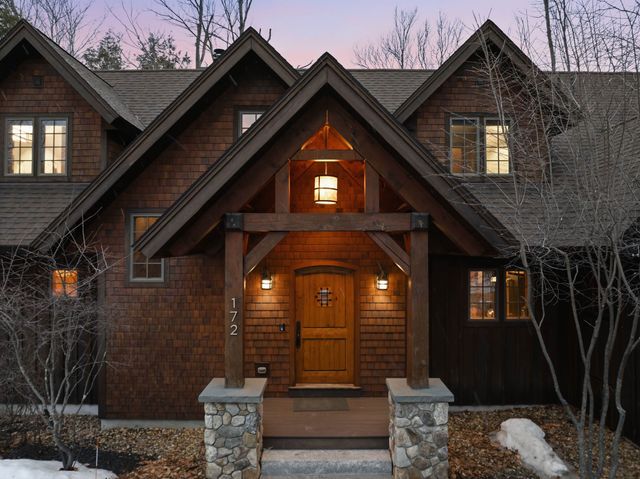 172 South Peak Road, Lincoln, NH 03251