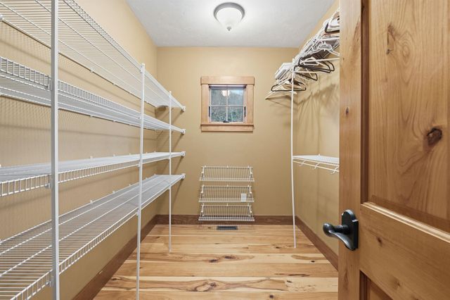 172 South Peak Road, Lincoln, NH 03251