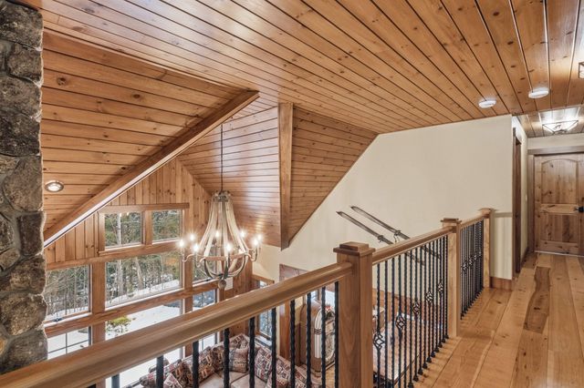 172 South Peak Road, Lincoln, NH 03251