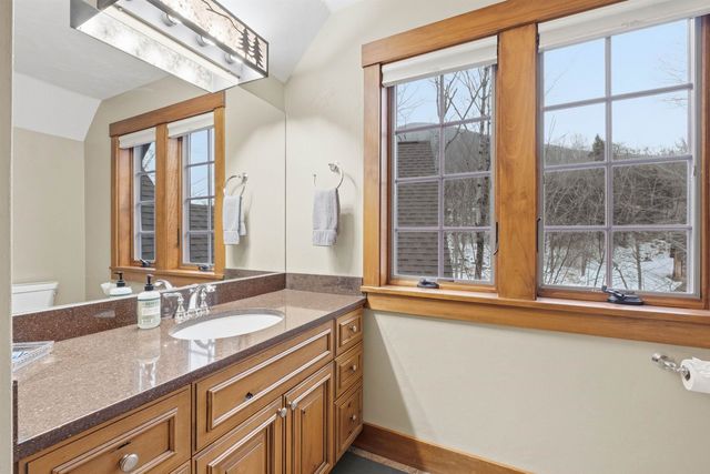 172 South Peak Road, Lincoln, NH 03251