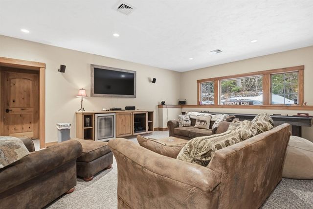 172 South Peak Road, Lincoln, NH 03251