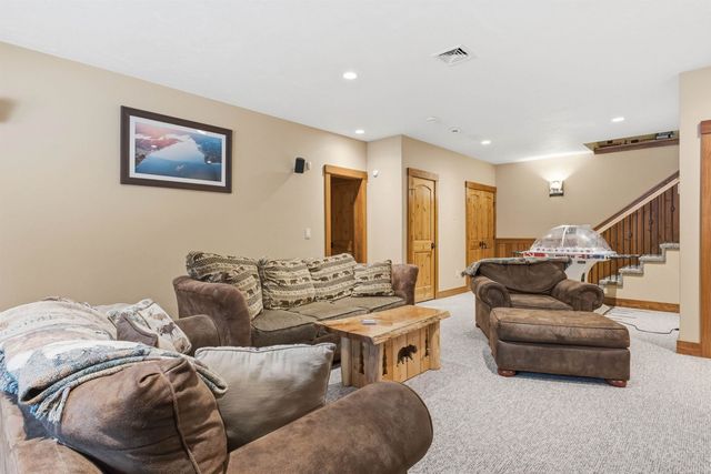 172 South Peak Road, Lincoln, NH 03251