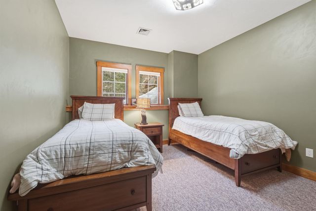 172 South Peak Road, Lincoln, NH 03251