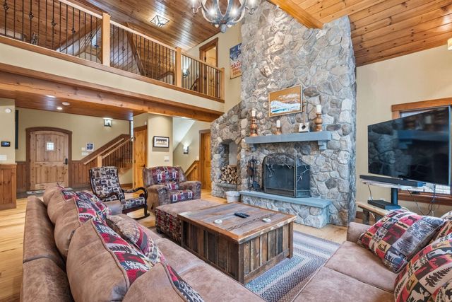 172 South Peak Road, Lincoln, NH 03251