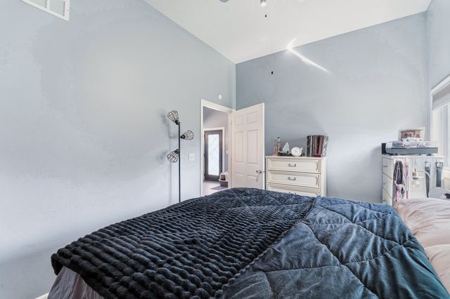 2301 E Grand Avenue, Des Moines, IA 50317