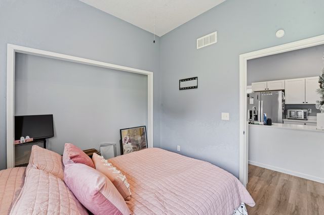 2301 E Grand Avenue, Des Moines, IA 50317