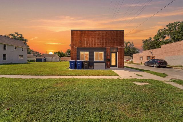 2301 E Grand Avenue, Des Moines, IA 50317