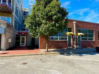 522 Locust Lane 302, Kansas City, MO 64106
