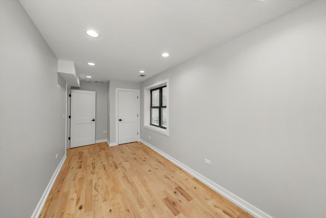 5738 S Archer Avenue, Chicago, IL 60638