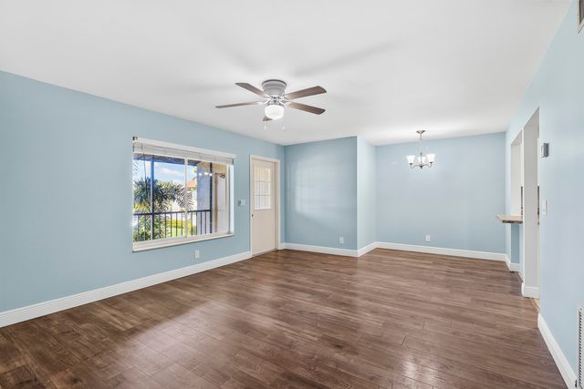 4999 Sable Pine Circle D2, West Palm Beach, FL 33417