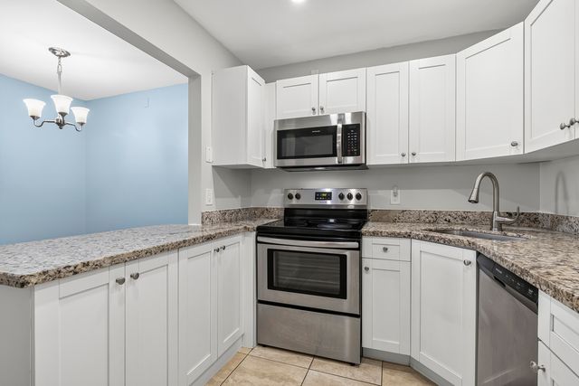 4999 Sable Pine Circle D2, West Palm Beach, FL 33417