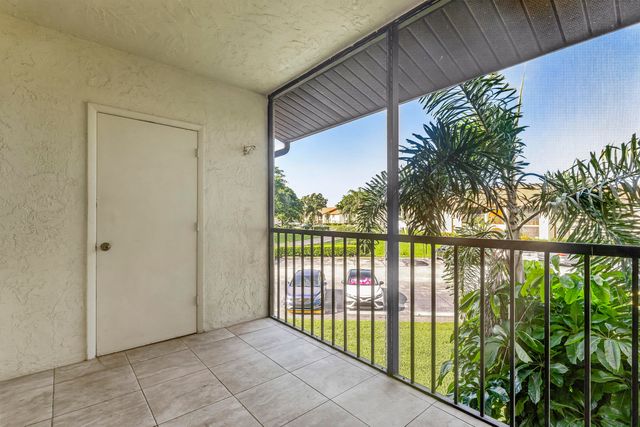 4999 Sable Pine Circle D2, West Palm Beach, FL 33417