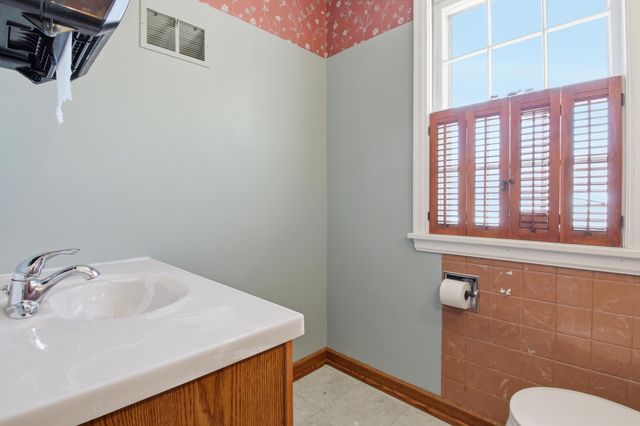 405 Willmar Avenue SW, Willmar, MN 56201