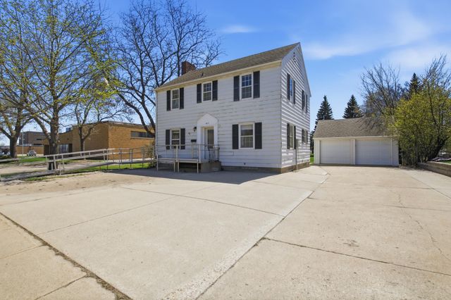405 Willmar Avenue SW, Willmar, MN 56201