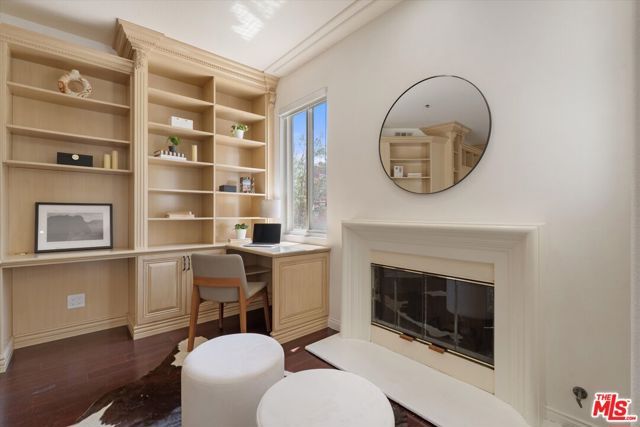 1920 S Beverly Glen Boulevard 101, Los Angeles, CA 90025