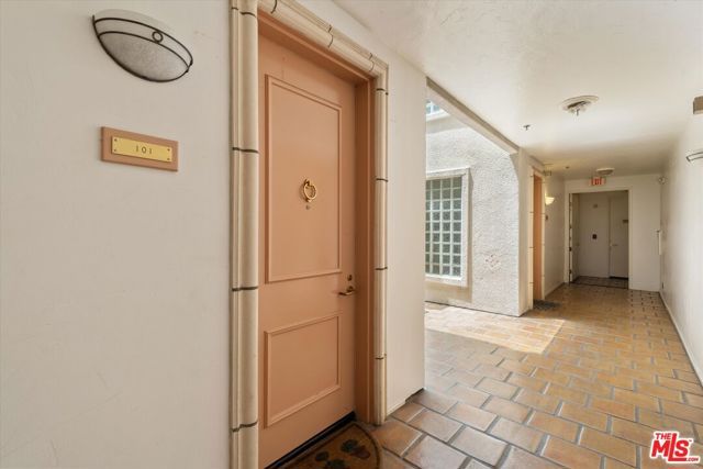 1920 S Beverly Glen Boulevard 101, Los Angeles, CA 90025