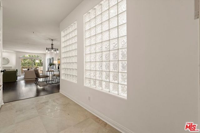 1920 S Beverly Glen Boulevard 101, Los Angeles, CA 90025