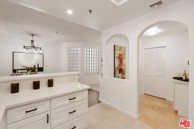 1920 S Beverly Glen Boulevard 101, Los Angeles, CA 90025