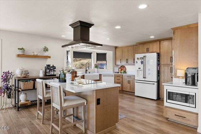 657 Greenleaf Drive, Eagle Point, OR 97524