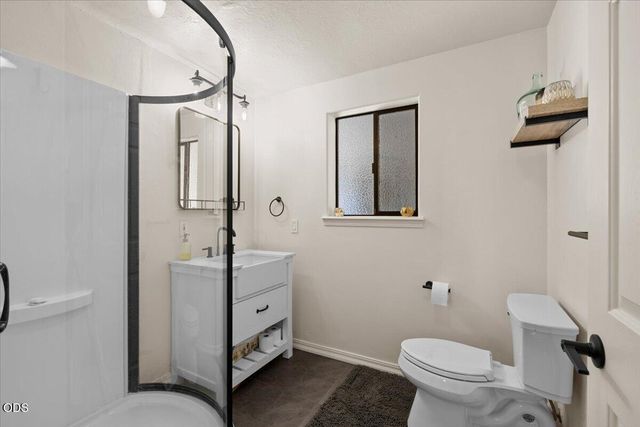657 Greenleaf Drive, Eagle Point, OR 97524