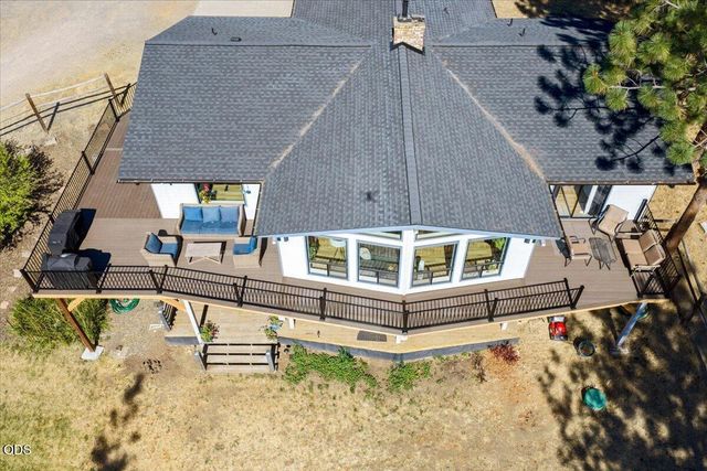 657 Greenleaf Drive, Eagle Point, OR 97524