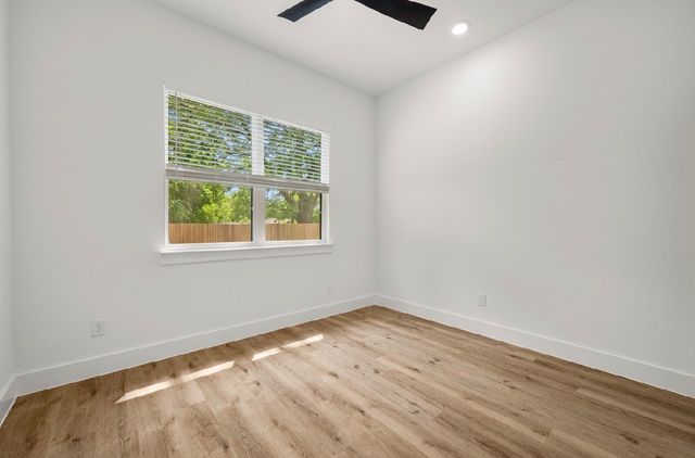 205 Grayson Street, Leonard, TX 75452
