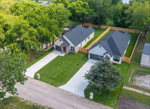 205 Grayson Street, Leonard, TX 75452
