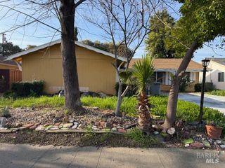 197 Rainier Cir, Vacaville, CA 94537