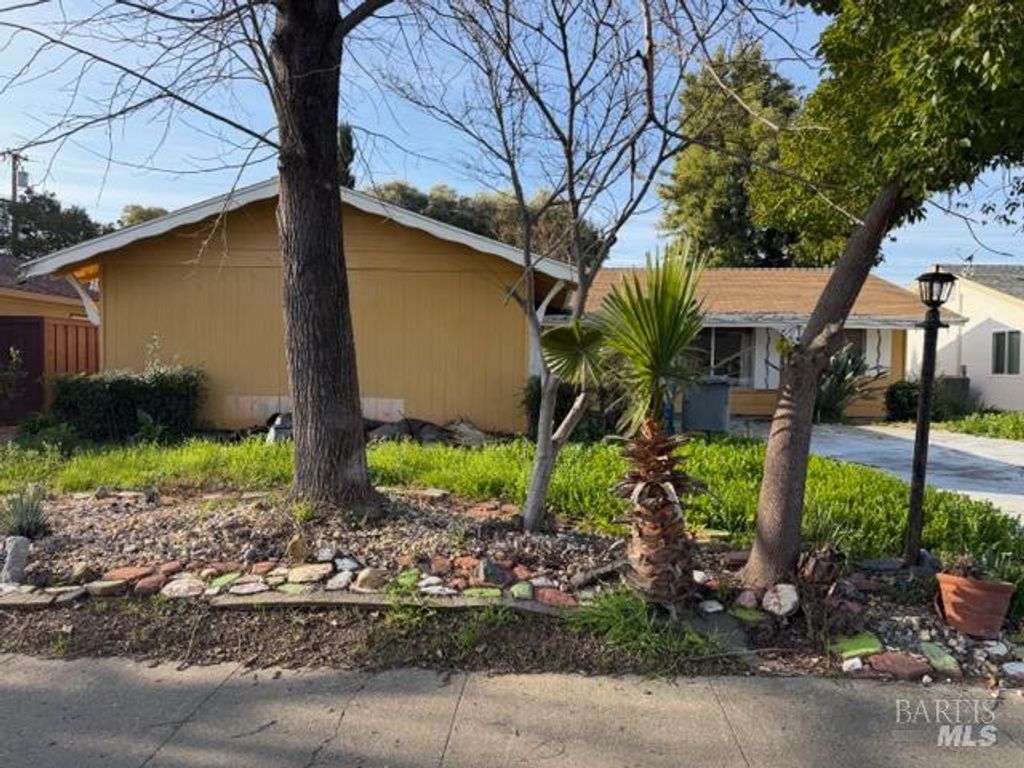 197 Rainier Cir, Vacaville, CA 94537