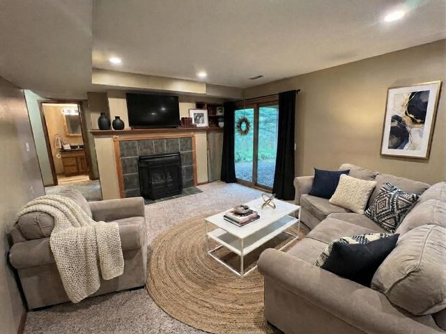 5366 S Park Drive, Savage, MN 55378