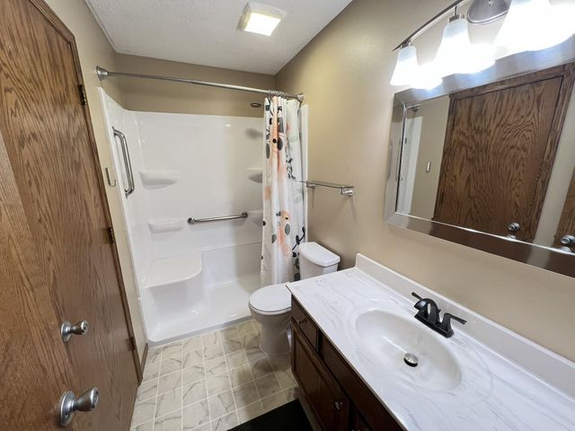 5366 S Park Drive, Savage, MN 55378