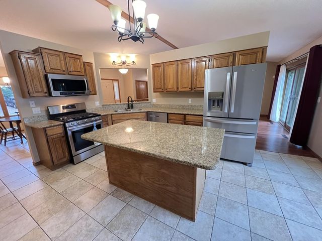 5366 S Park Drive, Savage, MN 55378
