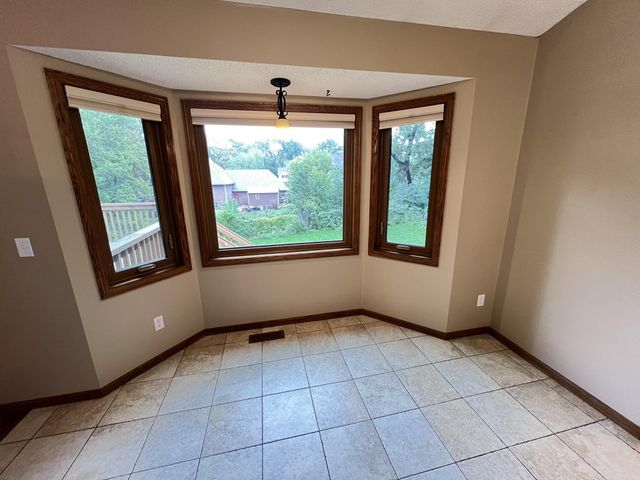 5366 S Park Drive, Savage, MN 55378