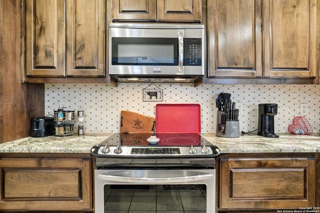 5323 Cerro Vista, San Antonio, TX 78233