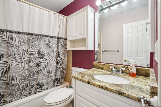 5323 Cerro Vista, San Antonio, TX 78233