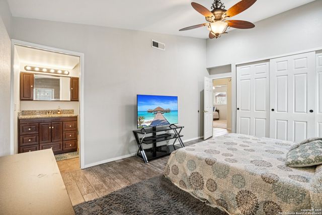 5323 Cerro Vista, San Antonio, TX 78233