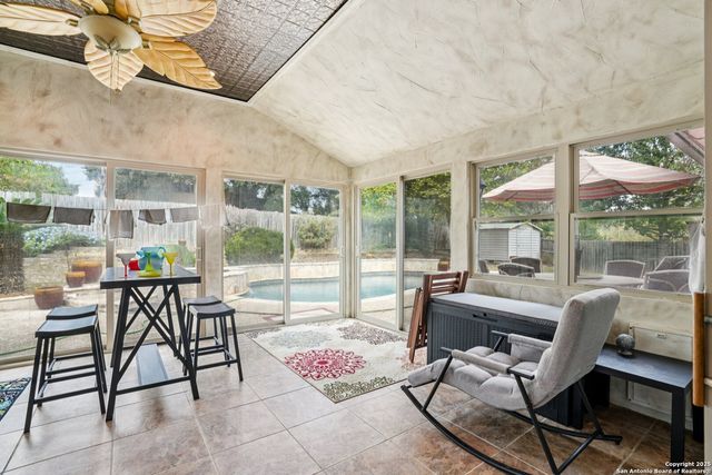 5323 Cerro Vista, San Antonio, TX 78233