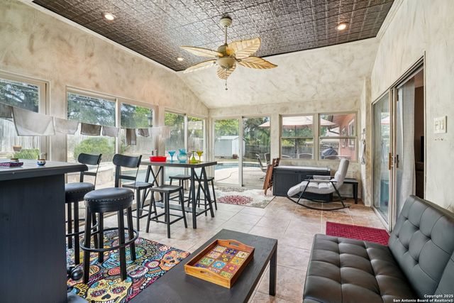 5323 Cerro Vista, San Antonio, TX 78233