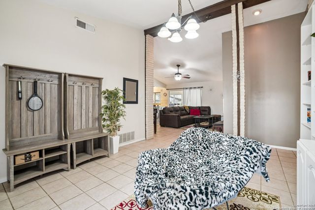 5323 Cerro Vista, San Antonio, TX 78233