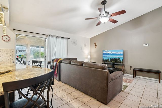 5323 Cerro Vista, San Antonio, TX 78233