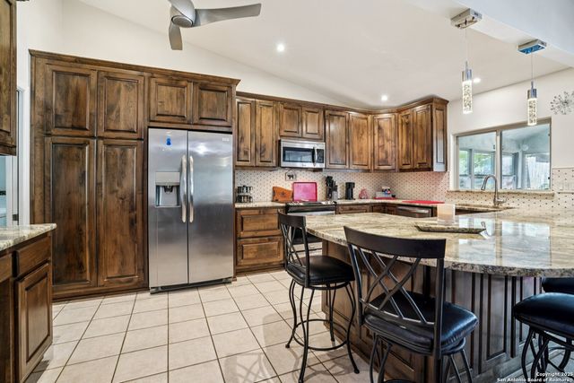 5323 Cerro Vista, San Antonio, TX 78233