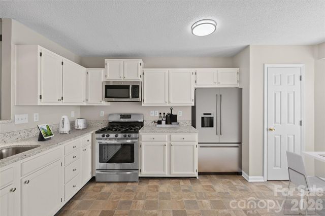 833 Brattleboro Court, Charlotte, NC 28217