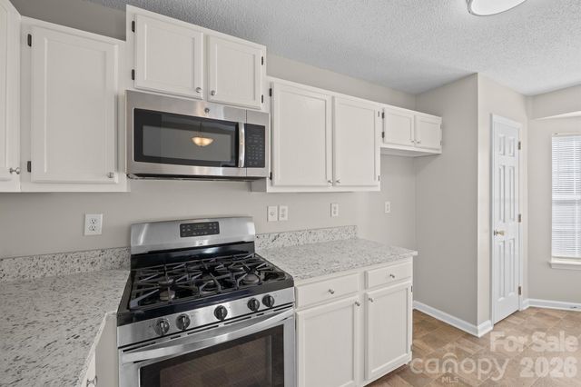 833 Brattleboro Court, Charlotte, NC 28217