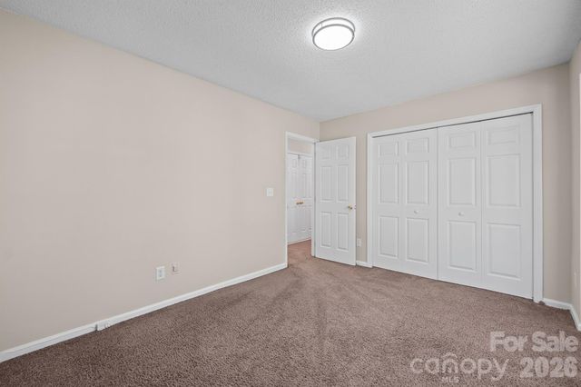 833 Brattleboro Court, Charlotte, NC 28217