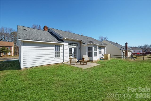 833 Brattleboro Court, Charlotte, NC 28217